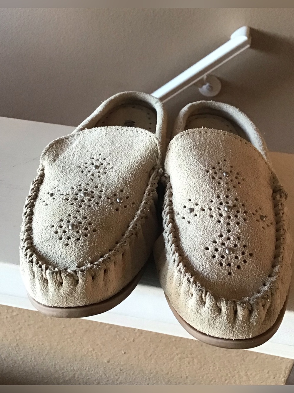 Minnetonka Beige Suede Loafers with Silver Beading (8.5)